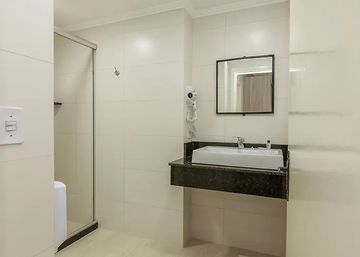 Gonçalves- Próximo A Santa Casa De Hotel Porto Alegre