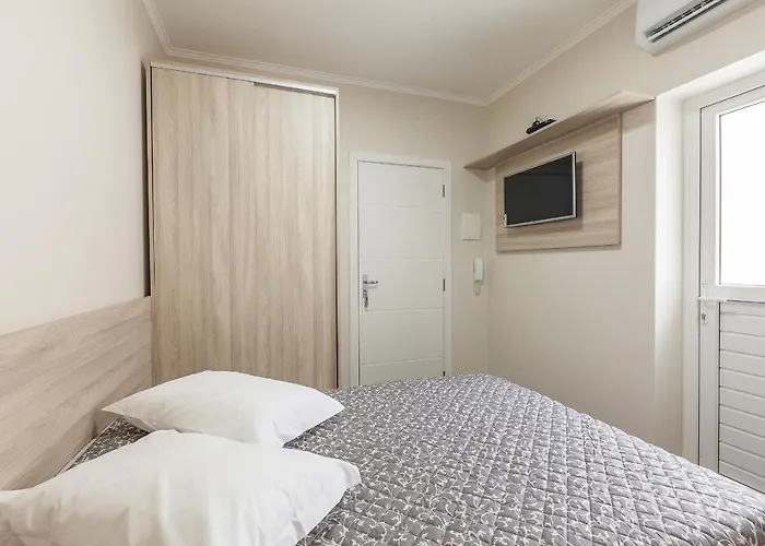Gonçalves- Próximo A Santa Casa De Porto Alegre