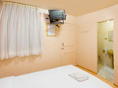 Gonçalves- Próximo A Santa Casa De Hotel 2*