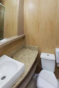 Gonçalves- Próximo A Santa Casa De