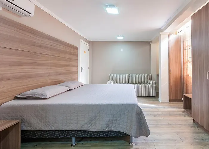 Gonçalves- Próximo A Santa Casa De Hotel Porto Alegre