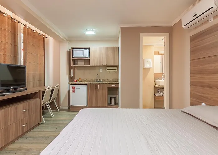 Gonçalves- Próximo A Santa Casa De 2*