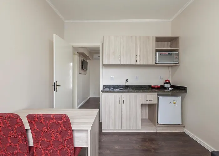 Gonçalves- Próximo A Santa Casa De
