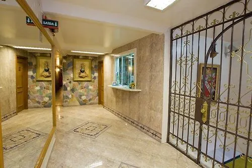 Gonçalves- Próximo A Santa Casa De 2* Porto Alegre
