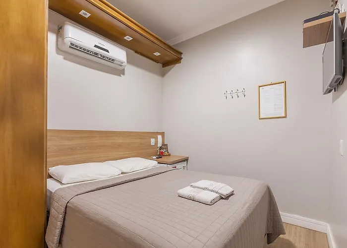 Gonçalves- Próximo A Santa Casa De Porto Alegre