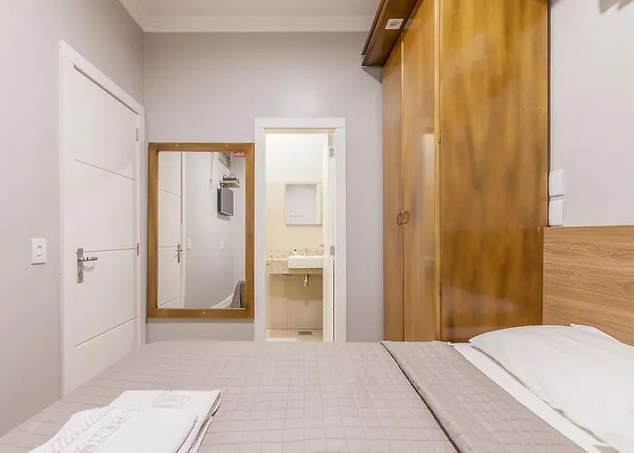 Gonçalves- Próximo A Santa Casa De Hotel 2*